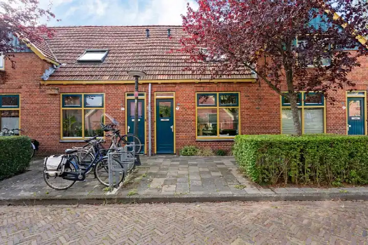 Tussenwoning te koop: Graspad 7, Bloemenbuurt Groningen