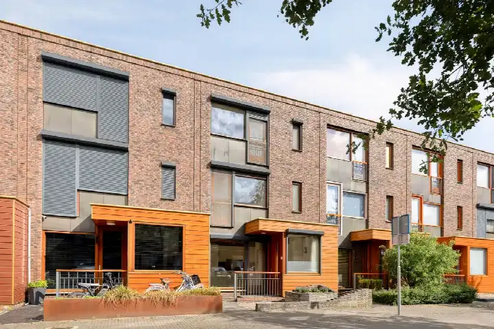 Terraced house for sale: Graspol 21, Grasrijk Eindhoven