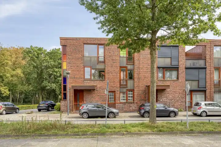 Tussenwoning te koop: Graszode 34, Grasrijk Eindhoven