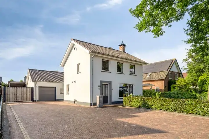 Vrijstaande woning te koop: Gravin Helenastraat 13, Bokhoven 'S-Hertogenbosch
