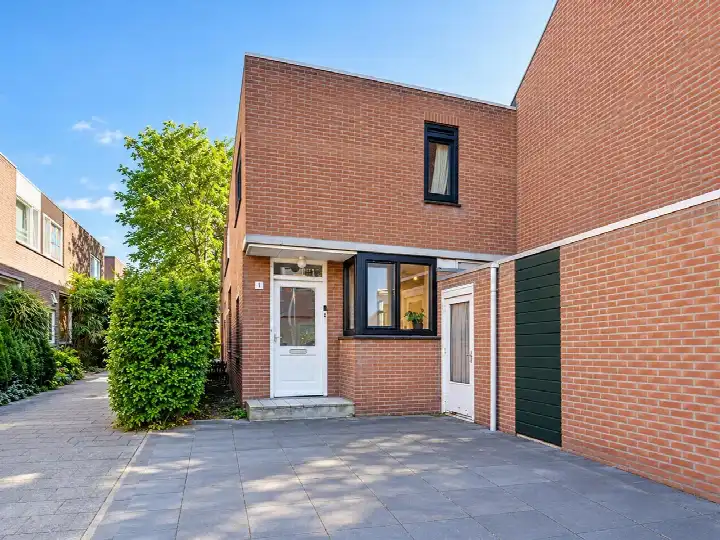 Tussenwoning te koop: Grebbe 1, Zevenkamp Rotterdam