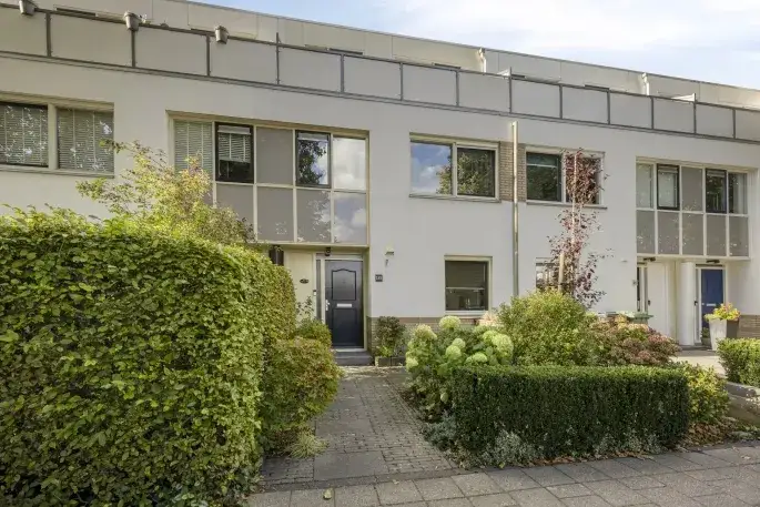 Tussenwoning te koop: Groen-blauwlaan 185, Groenenbuurt Zoetermeer