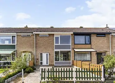 Terraced house for sale: Groen van Prinstererstraat 20, Staatsliedenbuurt Alblasserdam