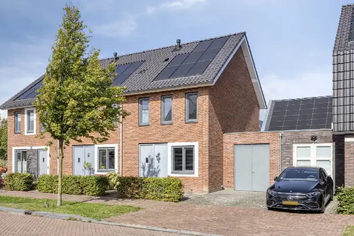 Tussenwoning te koop: Groenallee 75, Doornsteeg Nijkerk
