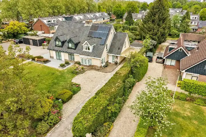 Twee-onder-één-kap te koop: Groenekanseweg 128, De Bilt West De Bilt