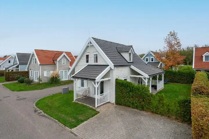 Semi-detached for sale: Groeneweg 1-138, Recreatiegebied Bruinisse