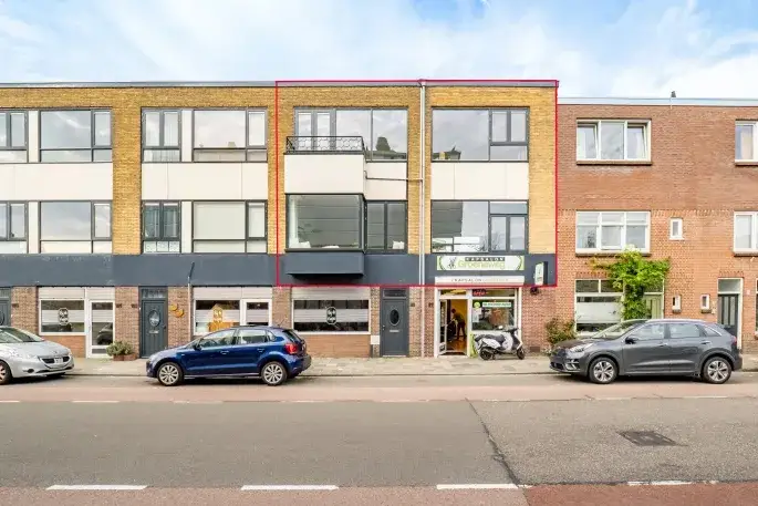 Tussenwoning te koop: Groeneweg 99, Laan van Nieuw-Guinea, Spinozaweg e.o. Utrecht