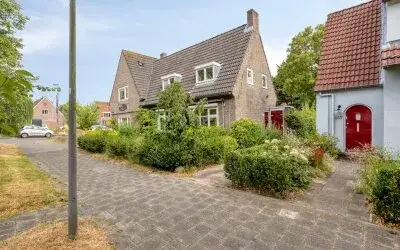Twee-onder-één-kap te koop: Groenezoom 169, Vreewijk Rotterdam