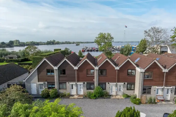 Tussenwoning te koop: Groenlandse kade 9F, Vinkeveen Plassengebied Vinkeveen