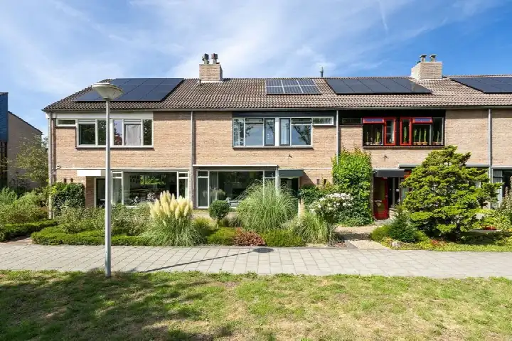 Terraced house for sale: Groenoord 9, Groenoord Alphen Aan Den Rijn