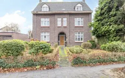 Twee-onder-één-kap te koop: Groenseykerstraat 40, Geleen-Centrum Geleen