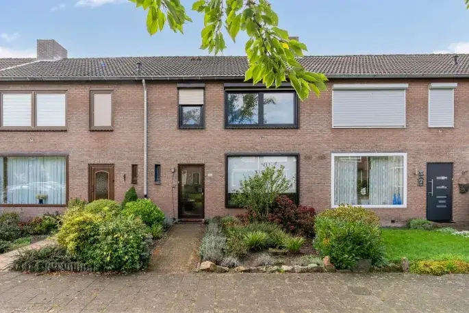 Tussenwoning te koop: Groenstraat 234, Stalberg-West Venlo