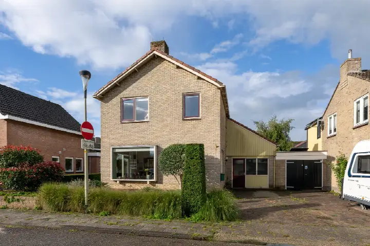 Corner house for sale: Groetlaan 6, Graaf Willem Hoogwoud