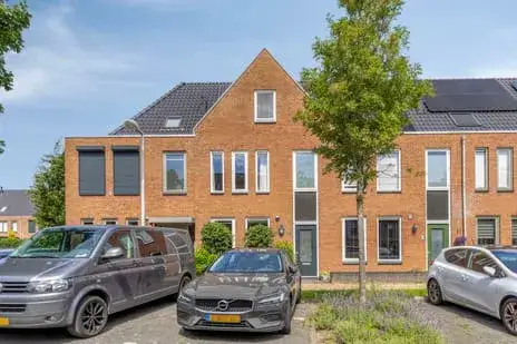 Tussenwoning te koop: Groninger Meeuwlaan 65, Veller Barneveld