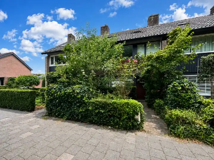 Terraced house for sale: Groot Ypelaardreef 64, Ypelaar Breda