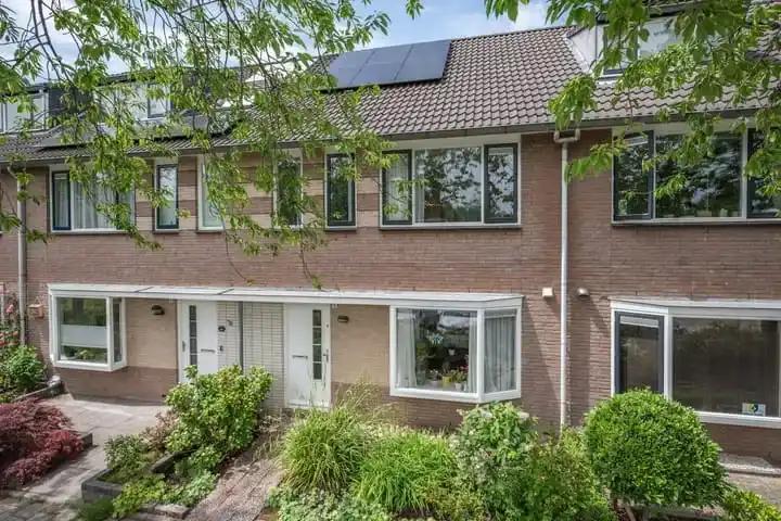 Terraced house for sale: Grote Beer 6, Sterrenbuurt Bleiswijk