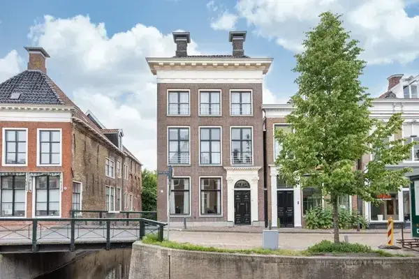 Vrijstaande woning te koop: Grote Dijlakker 19, Bolsward binnen De Wallen Bolsward