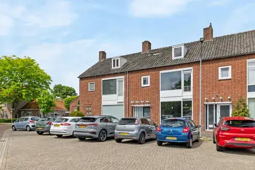 Tussenwoning te koop: Grote Spie 12, Boeimeer Breda