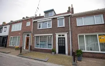 Tussenwoning te koop: Grote Kade 8, Breskens Breskens