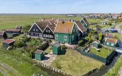 Twee-onder-één-kap te koop: Grotewerf 20, Verspreide huizen Op de Werven ten zuiden van kanaal Marken