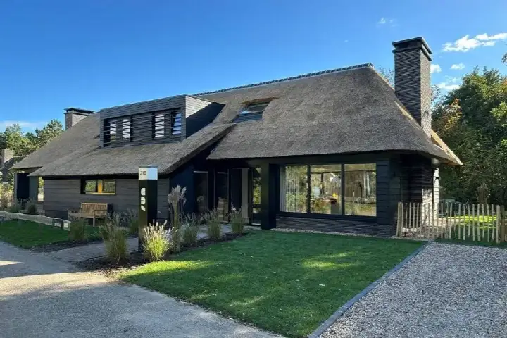 Twee-onder-één-kap te koop: Gruttolaan 218, Verspreide huizen Ballum Ballum
