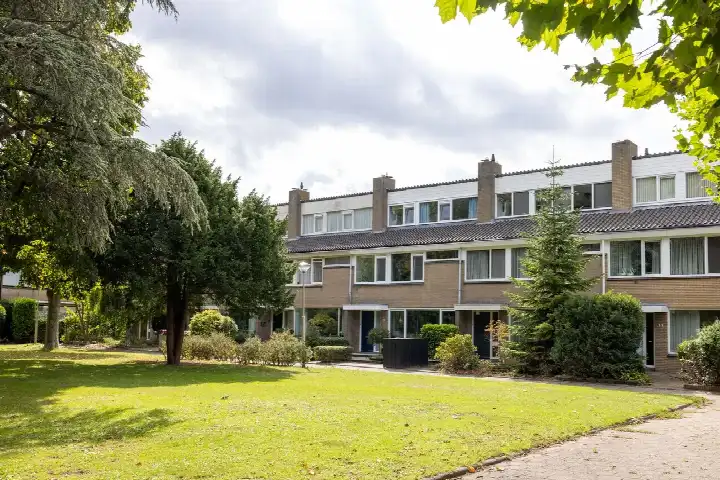 Tussenwoning te koop: Gruttostraat 15, Vogelbuurt Bleiswijk