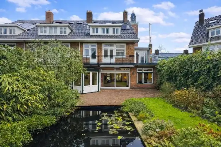 Tussenwoning te koop: Guido Gezellestraat 10, Diepenbrockbuurt Amsterdam