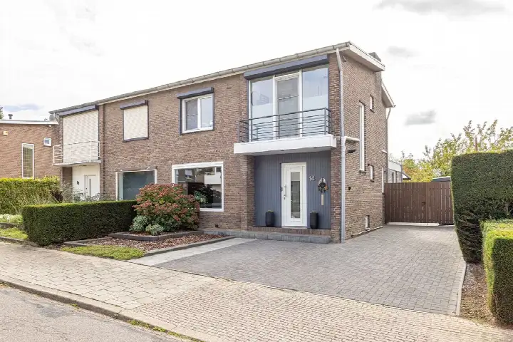 Twee-onder-één-kap te koop: Guido Gezellestraat 14, Beek Beek (Li)