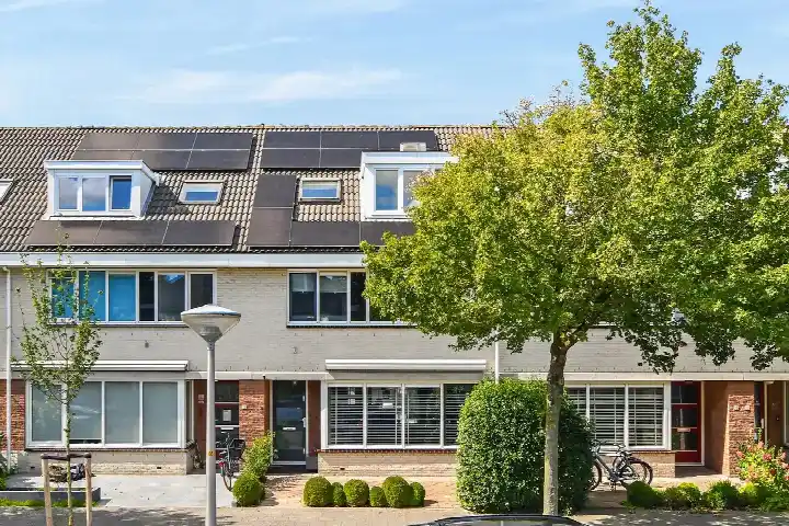 Tussenwoning te koop: Gunterstein 21, Buitenplaatsenbuurt Amstelveen