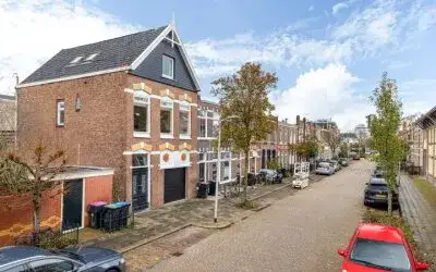 Hoekwoning te koop: Gysbert Japicxstraat 35, Oranjewijk Leeuwarden
