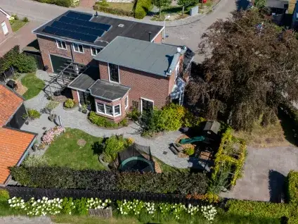 Vrijstaande woning te koop: H.G. van der Veenstrjitte 2, Driezum Driezum