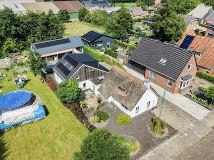 Vrijstaande woning te koop: H.G. van der Veenstrjitte 8, Driezum Driezum