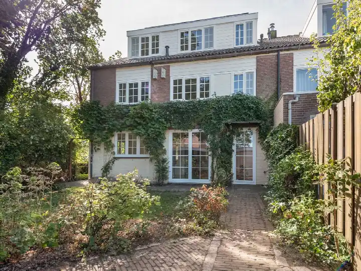Corner house for sale: H.P. van der Poellaan 47, Rijpwetering Rijpwetering