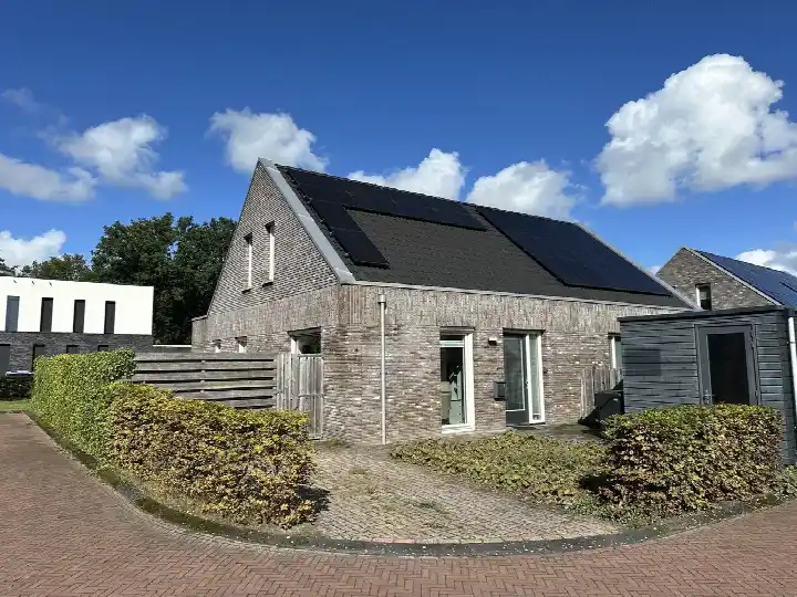 Semi-detached for sale: H. Scheepstrastraat 7, Roden Roden