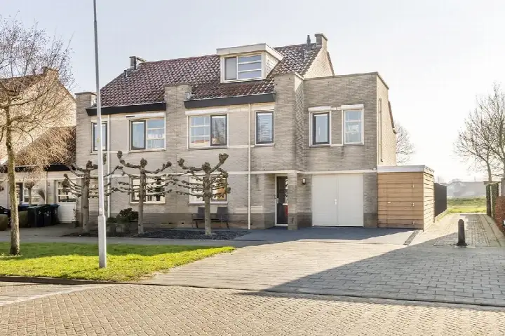 Hoekwoning te koop: Haagwinde 14, Passewaaij-Noord-Oost Tiel