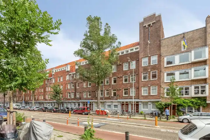 Appartement te koop: Haarlemmermeerstraat 145-1, Legmeerpleinbuurt Amsterdam