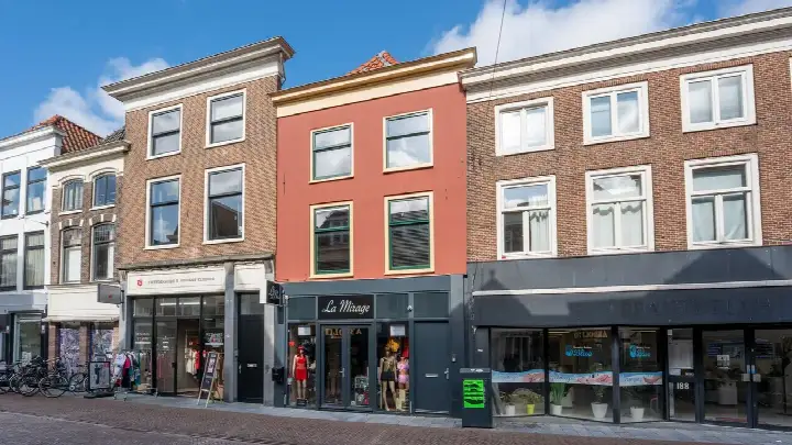Studio te koop: Haarlemmerstraat 186C, Marewijk Leiden