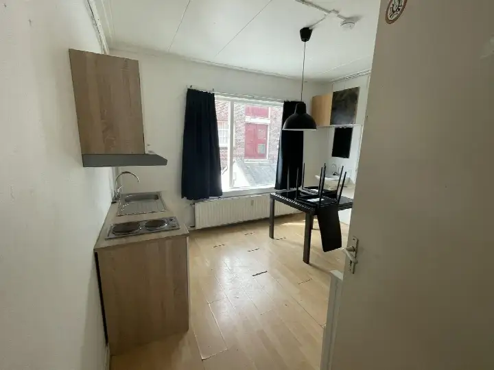 Kamer te huur: Haarlemmerstraat, Marewijk Leiden