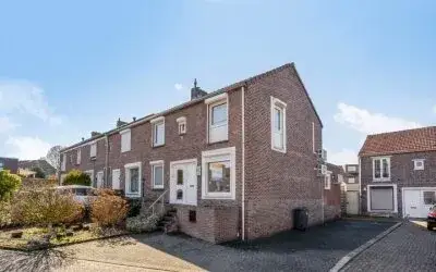 Hoekwoning te koop: Haarlemstraat 17, Schaesbergerveld Heerlen