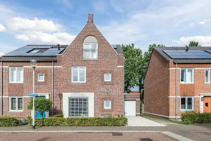 Twee-onder-één-kap te koop: Habijtstraat 23, Koningsoord Berkel-Enschot