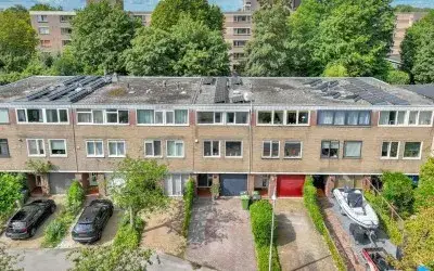 Tussenwoning te koop: Hadewijchstraat 10, Haren-Zuidwest Haren Gn