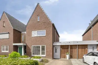 Tussenwoning te koop: Hageheld 30, Waterdael III Someren