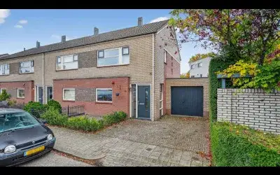 Hoekwoning te koop: Haghoeksweg 18, Vriezenveenseweg en omgeving Haghoek Oost Almelo