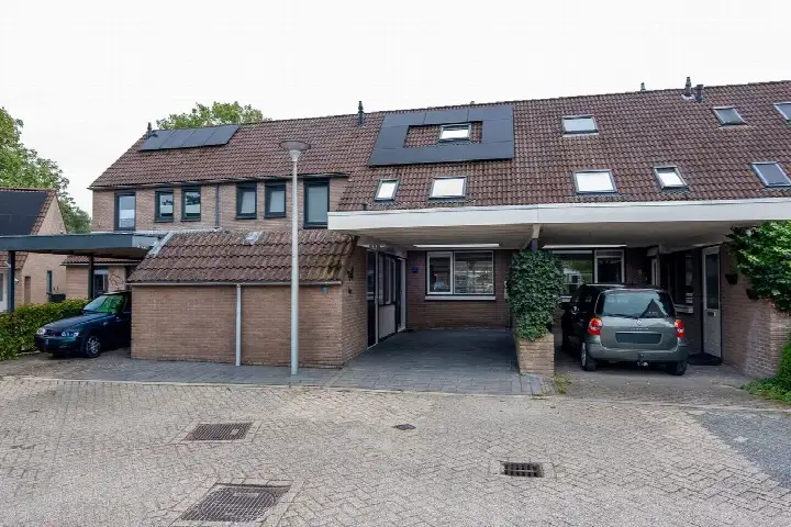 Tussenwoning te koop: Hamerslanden 10, De Landen/De Akkers Assen