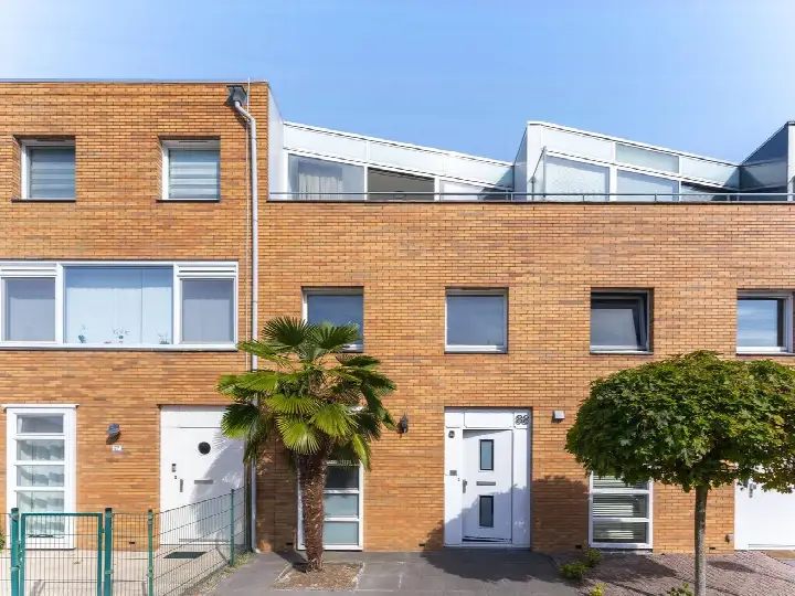 Tussenwoning te koop: Han Hoekstrahof 88, Kersenboogerd-Zuid - Buurt 33 07 Hoorn