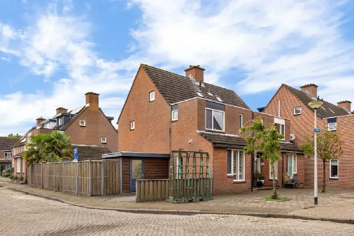 Twee-onder-één-kap te koop: Handlog 1, Gorsingen Hoeck Hellevoetsluis