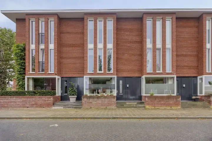 Terraced house for sale: Hanzelaan 10, Hanzewijk/Greente Kampen