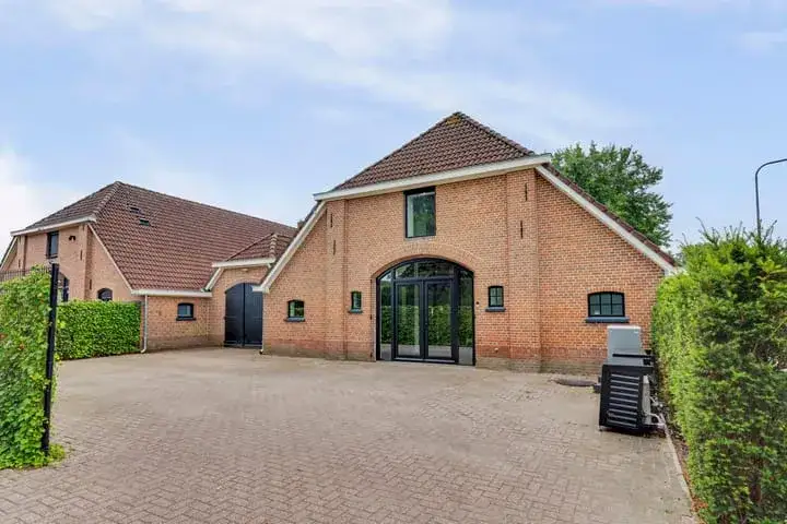 Apartment for sale: Harderwijkerweg 2A, Dieren-Noord boven spoorlijn Laag-Soeren