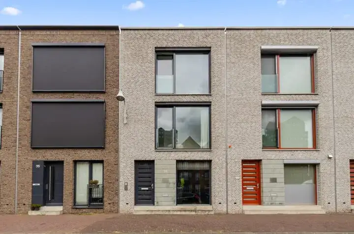 Tussenwoning te koop: Harderwijkkade 34, Zuiderzeestedenbuurt-Oost Amersfoort