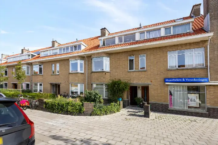 Apartment for sale: Hasseltsestraat 37, Belgisch Park 'S-Gravenhage